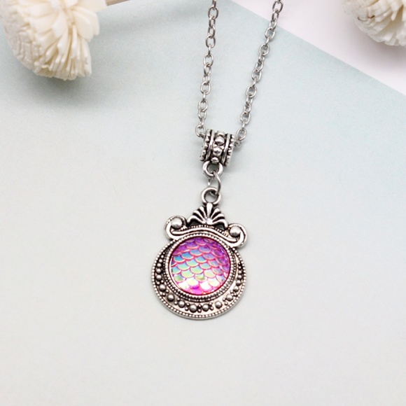 Lulu AZ Jewelry - Lulu AZ Iridescent Pink Mermaid Scale Necklace